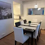 شقة ”paris” -2br With Sauna&balcony تورنيو