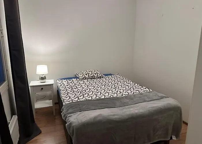 ”paris” -2br With Sauna&balcony